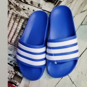 Boys Adidas flip/flops